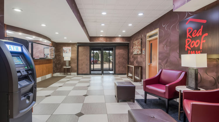 Red Roof Inn Fairfield Lobby