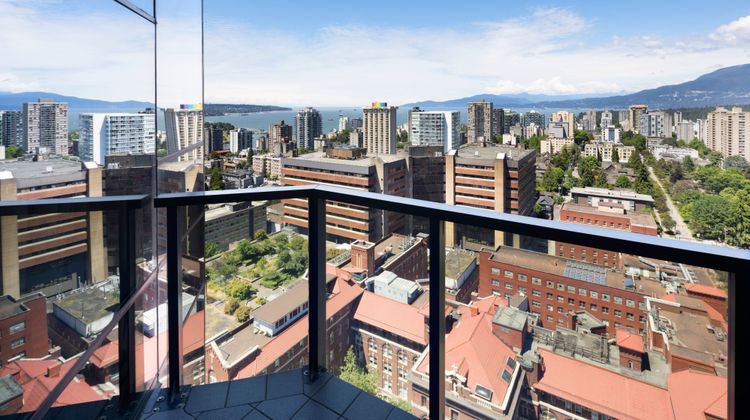 Sheraton Vancouver Wall Centre Room