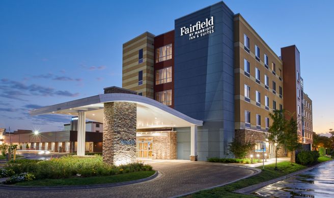 Fairfield Inn & Suites Chicago O'Hare Exterior