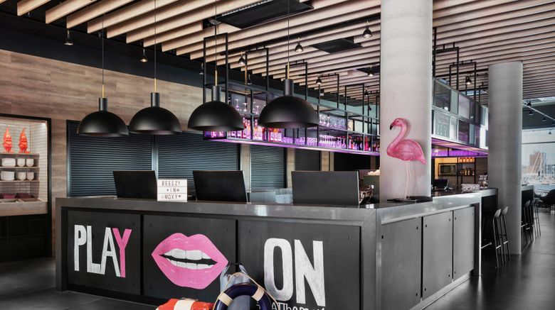 <b>Moxy Bergen Lobby</b>. Images powered by <a href="https://www.leonardoworldwide.com/" title="Leonardo Worldwide" target="_blank">Leonardo</a>.