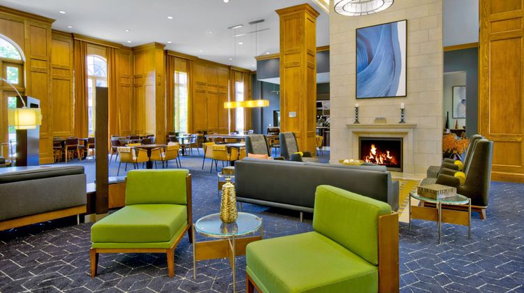 Courtyard by Marriott Green Hills Lobby