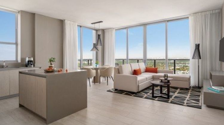 Hyde Beach House Suite