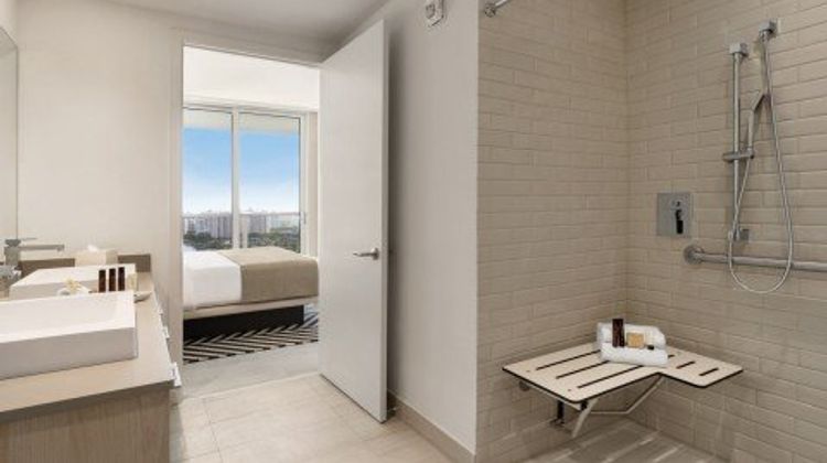 Hyde Beach House Suite