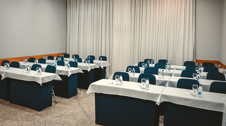 Plaza Inn American Loft Meeting