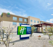 Holiday Inn Express & Suites Blythe Exterior