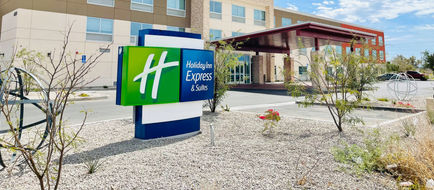 Holiday Inn Express & Suites Blythe Exterior