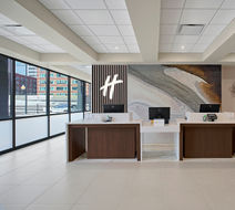 Holiday Inn Chicago-Downtown Lobby