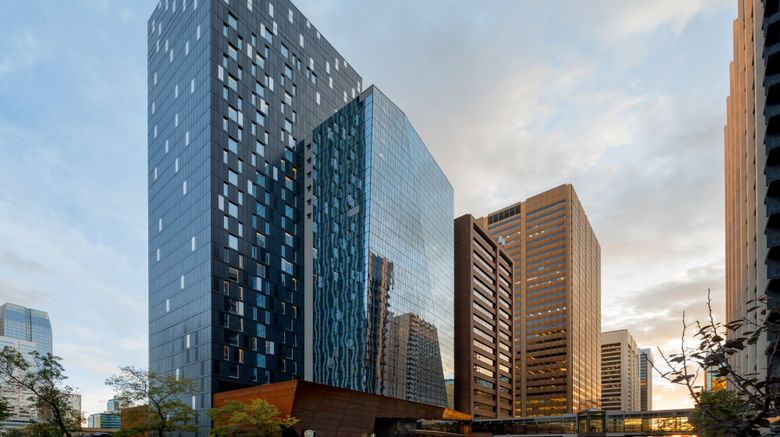 <b>Courtyard Calgary Downtown Exterior</b>. Images powered by <a href="https://www.leonardoworldwide.com/" title="Leonardo Worldwide" target="_blank">Leonardo</a>.