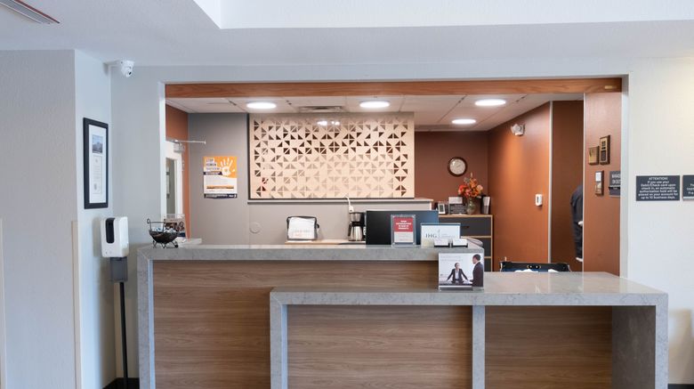 <b>Candlewood Suites Lobby</b>. Images powered by <a href="https://www.leonardoworldwide.com/" title="Leonardo Worldwide" target="_blank">Leonardo</a>.