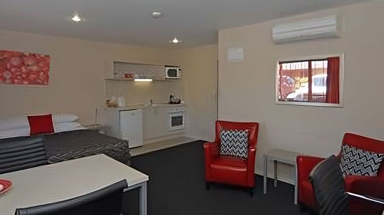 Omahu Motor Lodge Suite