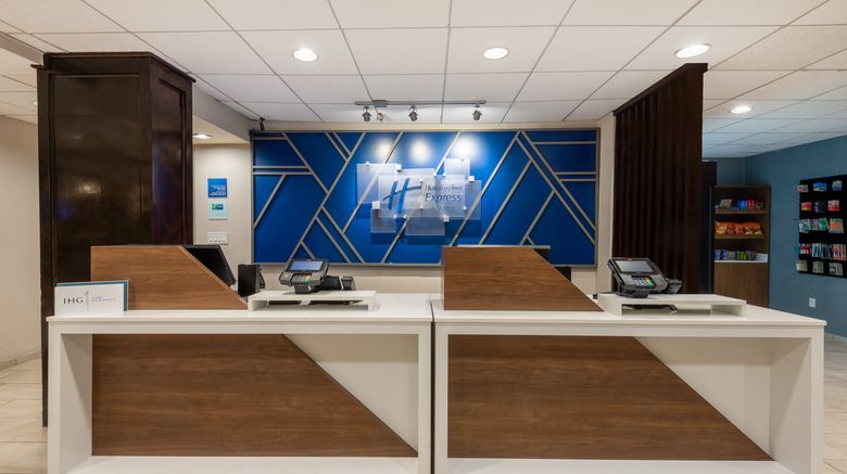 <b>Holiday Inn Express Lobby</b>. Images powered by <a href="https://www.leonardoworldwide.com/" title="Leonardo Worldwide" target="_blank">Leonardo</a>.