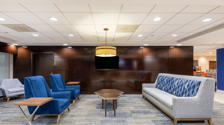 <b>Holiday Inn Express Lobby</b>. Images powered by <a href="https://www.leonardoworldwide.com/" title="Leonardo Worldwide" target="_blank">Leonardo</a>.