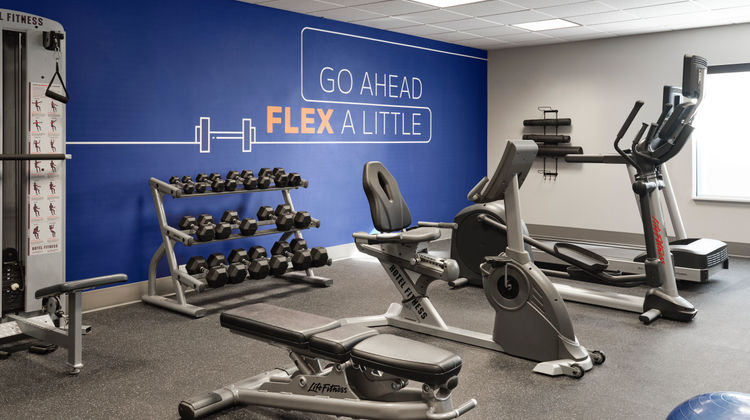 Holiday Inn Express Hotel & Suites Peru Health Club