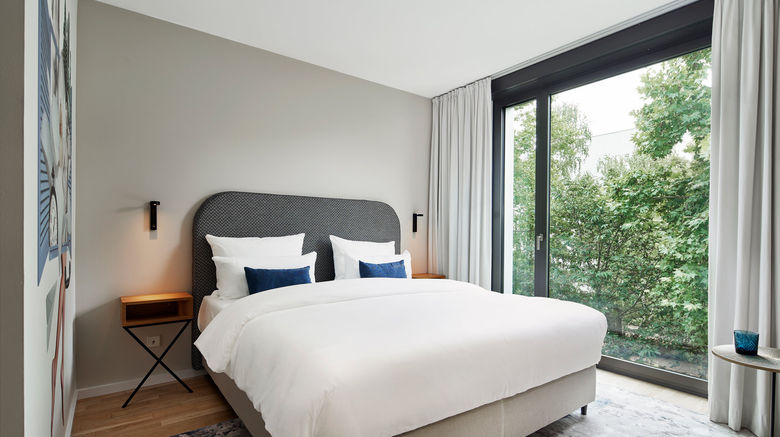 <b>June Six Hotel Berlin West City Room</b>. Images powered by <a href="https://www.leonardoworldwide.com/" title="Leonardo Worldwide" target="_blank">Leonardo</a>.