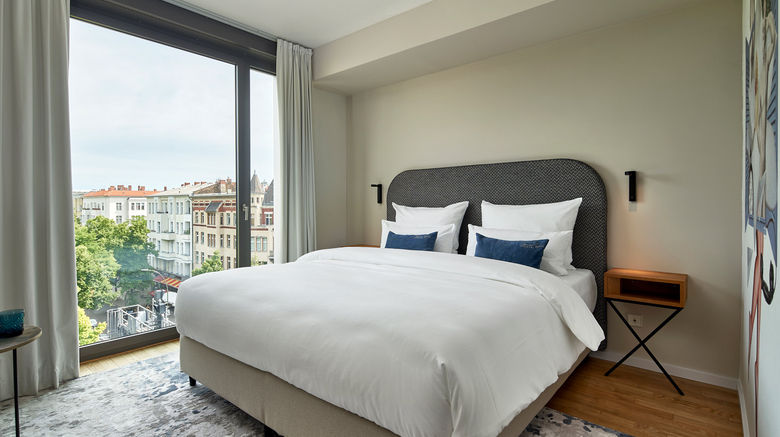<b>June Six Hotel Berlin West City Room</b>. Images powered by <a href="https://www.leonardoworldwide.com/" title="Leonardo Worldwide" target="_blank">Leonardo</a>.
