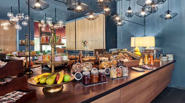 <b>June Six Hotel Berlin West City Restaurant</b>. Images powered by <a href="https://www.leonardoworldwide.com/" title="Leonardo Worldwide" target="_blank">Leonardo</a>.