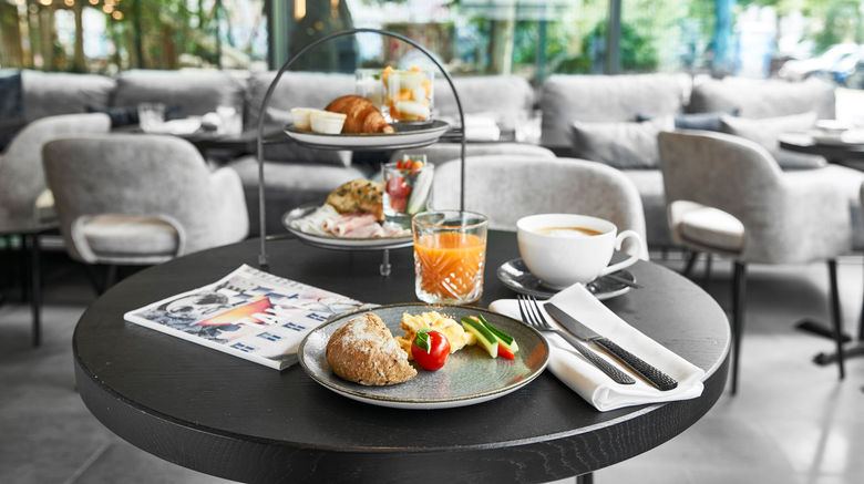 <b>June Six Hotel Berlin West City Restaurant</b>. Images powered by <a href="https://www.leonardoworldwide.com/" title="Leonardo Worldwide" target="_blank">Leonardo</a>.