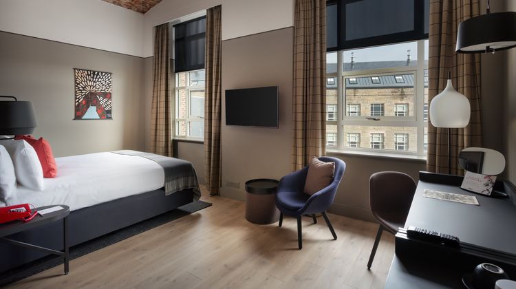 Hotel Indigo Dundee Room