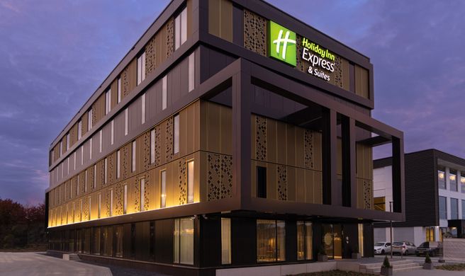 Holiday Inn Express & Suites Deventer Exterior