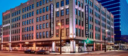 SpringHill Suites Milwaukee Downtown Exterior
