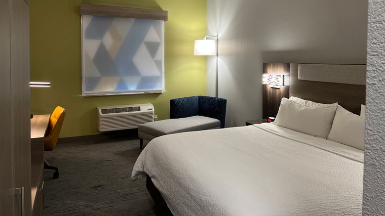 <b>Holiday Inn Express Hotel & Suites Woodw Room</b>. Images powered by <a href="https://www.leonardoworldwide.com/" title="Leonardo Worldwide" target="_blank">Leonardo</a>.