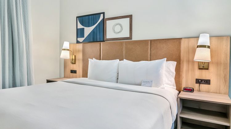Staybridge Suites Tyler University Area Room