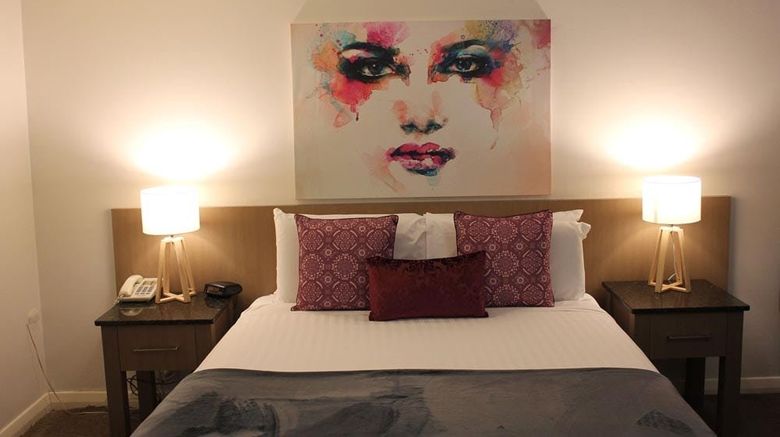 <b>Swan Hill Resort Suite</b>. Images powered by <a href="https://www.leonardoworldwide.com/" title="Leonardo Worldwide" target="_blank">Leonardo</a>.