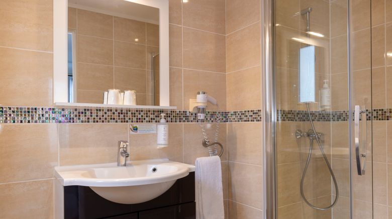 <b>Chatillon Paris Montparnasse Room</b>. Images powered by <a href="https://www.leonardoworldwide.com/" title="Leonardo Worldwide" target="_blank">Leonardo</a>.