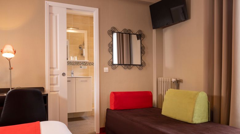 <b>Chatillon Paris Montparnasse Room</b>. Images powered by <a href="https://www.leonardoworldwide.com/" title="Leonardo Worldwide" target="_blank">Leonardo</a>.