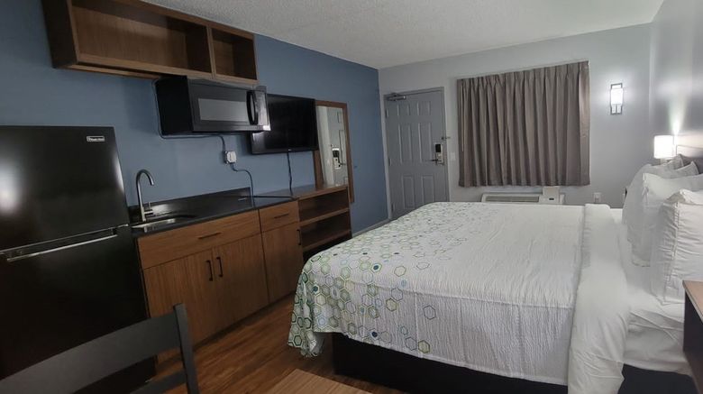 <b>HomeTowne Studios Egg Harbor-Atlantic Room</b>. Images powered by <a href="https://www.leonardoworldwide.com/" title="Leonardo Worldwide" target="_blank">Leonardo</a>.