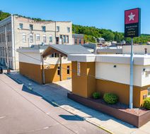 Magnuson Hotel Copper Crown Exterior