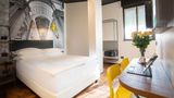 <b>Hotel Roxy Room</b>. Images powered by <a href="https://www.leonardoworldwide.com/" title="Leonardo Worldwide" target="_blank">Leonardo</a>.