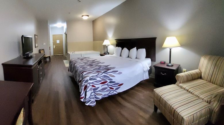 <b>Red Roof Inn & Suites Midland Room</b>. Images powered by <a href="https://www.leonardoworldwide.com/" title="Leonardo Worldwide" target="_blank">Leonardo</a>.