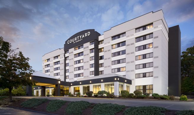 Courtyard Shelton Exterior