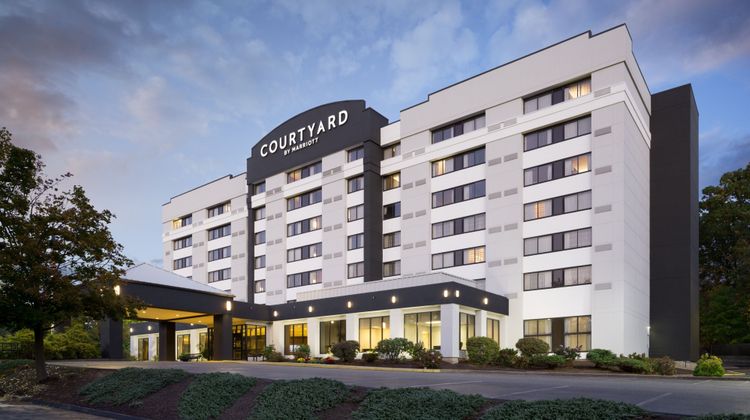 Courtyard Shelton Exterior
