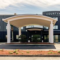 Courtyard by Marriott Brunswick