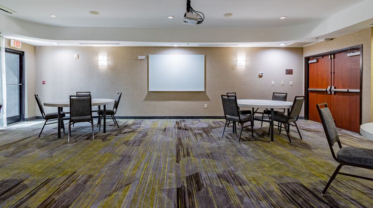 Courtyard by Marriott Brunswick Meeting