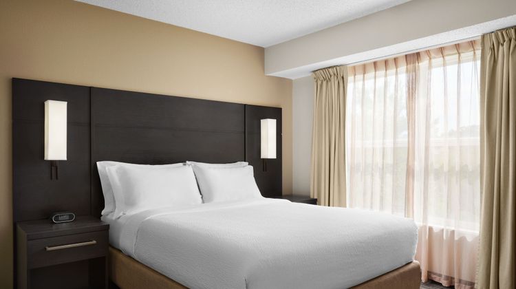 Residence Inn by Marriott Northwest Suite
