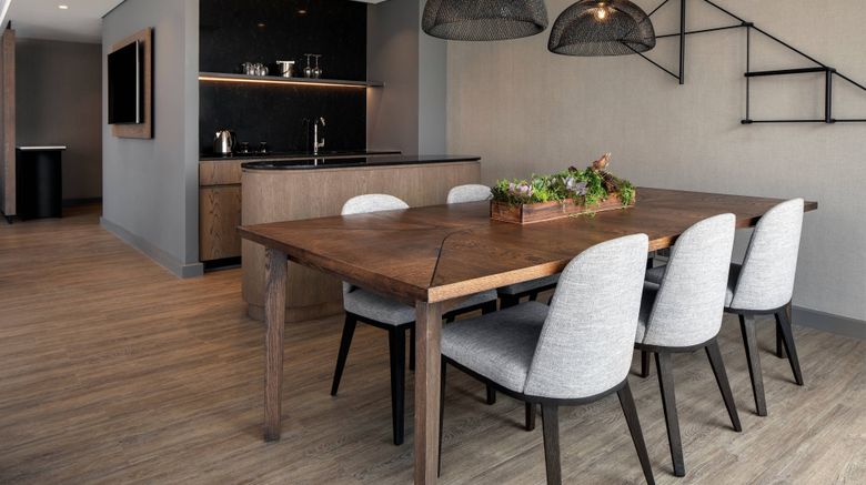 <b>Johannesburg Marriott Hotel Melrose Arch Suite</b>. Images powered by <a href="https://www.leonardoworldwide.com/" title="Leonardo Worldwide" target="_blank">Leonardo</a>.