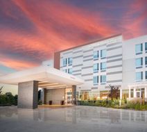 SpringHill Suites Kenosha Exterior