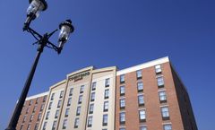 Courtyard by Marriott Hamilton