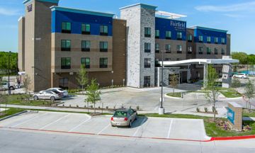 Fairfield Inn & Suites South Denton Area