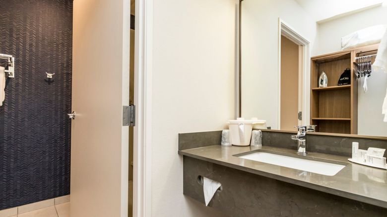 <b>Fairfield Inn St George Room</b>. Images powered by <a href="https://www.leonardoworldwide.com/" title="Leonardo Worldwide" target="_blank">Leonardo</a>.