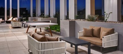Ave Phoenix Terra Exterior