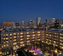 Ave Phoenix Terra Exterior