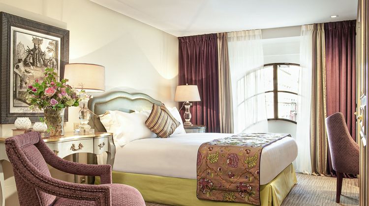 La Maison Favart Room