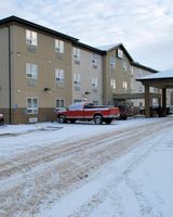 Paradise Inn & Suites Redwater