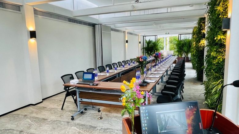 <b>EVEN Hotel Shenzhen Nanshan Meeting</b>. Images powered by <a href="https://www.leonardoworldwide.com/" title="Leonardo Worldwide" target="_blank">Leonardo</a>.