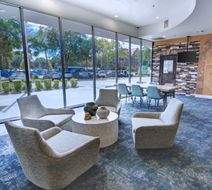 Holiday Inn University Center Lobby