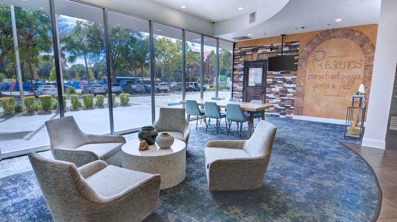 <b>Holiday Inn University Center Lobby</b>. Images powered by <a href="https://www.leonardoworldwide.com/" title="Leonardo Worldwide" target="_blank">Leonardo</a>.